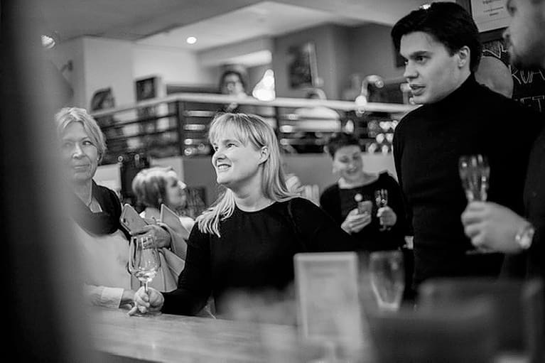 Guests enjoying wine o’clock at Roasberg